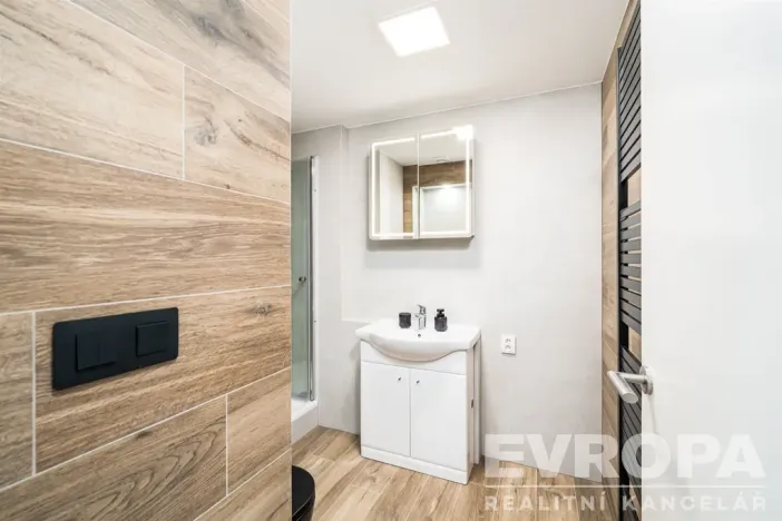 Prodej bytu 1+1, Jiřetín pod Bukovou, 41 m2