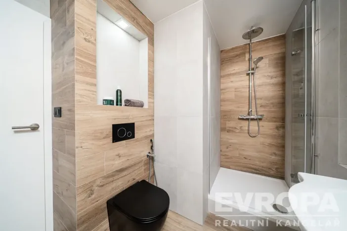 Prodej bytu 2+kk, Jiřetín pod Bukovou, 41 m2