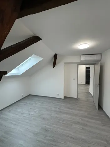 Pronájem bytu 3+kk, Úsobí, 73 m2