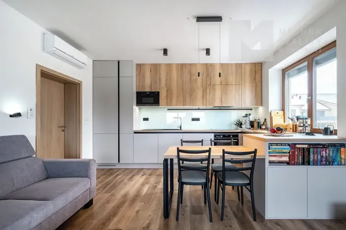 Prodej bytu 3+kk, Holubice, 67 m2