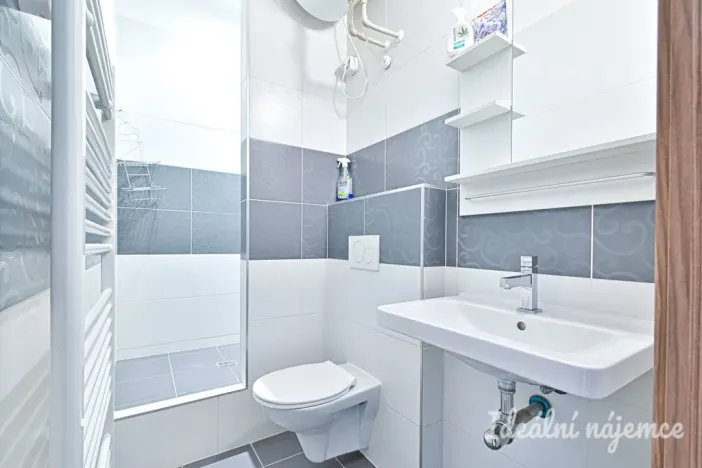 Pronájem bytu 1+kk, Brno - Zábrdovice, Stará, 32 m2