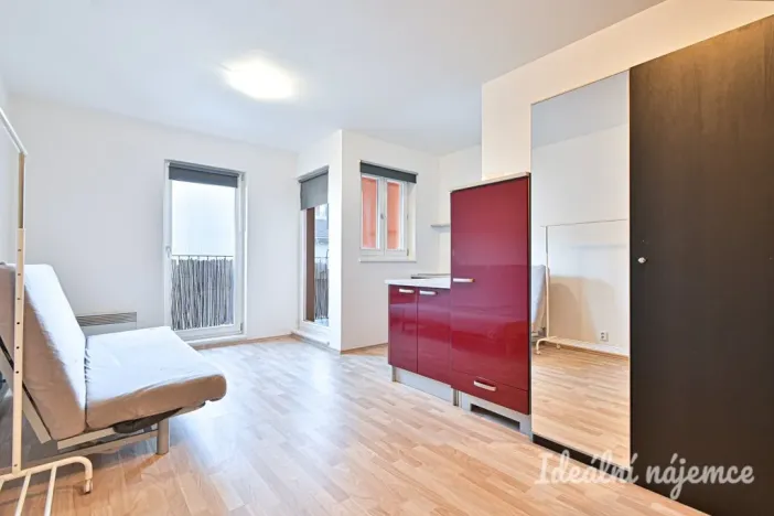 Pronájem bytu 1+kk, Brno - Zábrdovice, Stará, 32 m2