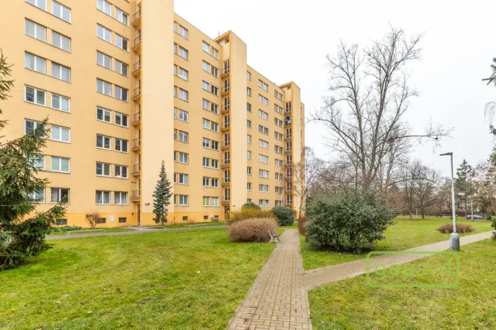 Pronájem bytu 3+1, Praha, Hrusická, 73 m2