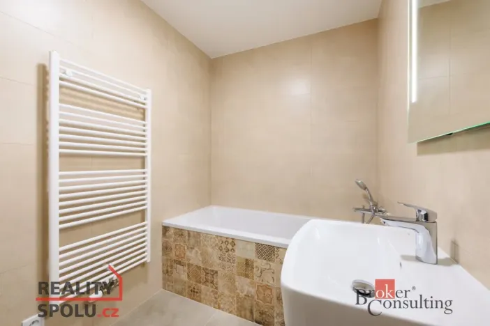 Pronájem bytu 2+kk, Plzeň - Jižní Předměstí, Goldscheiderova, 73 m2