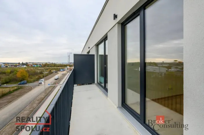 Pronájem bytu 2+kk, Plzeň - Jižní Předměstí, Goldscheiderova, 73 m2