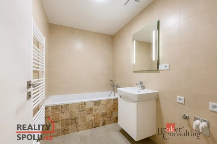 Pronájem bytu 2+kk, Plzeň - Jižní Předměstí, Goldscheiderova, 73 m2