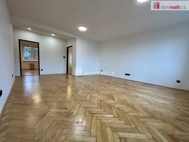 Pronájem bytu 3+1, Karlovy Vary - Rybáře, Šmeralova, 73 m2