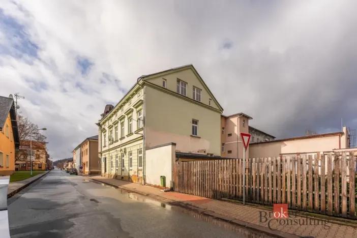 Prodej bytu 3+1, Trutnov - Poříčí, Voletinská, 61 m2