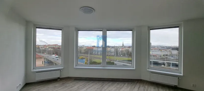 Pronájem bytu 1+kk, Plzeň, Železniční, 43 m2