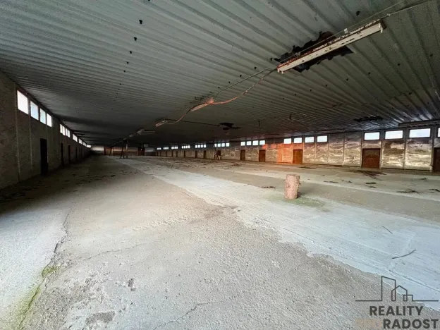 Prodej výrobních prostor, Křepice, 1115 m2