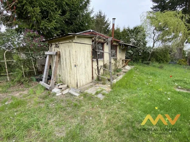 Pronájem chaty, Hradec Králové, Kmochova, 20 m2