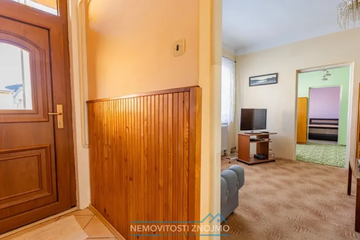 Prodej rodinného domu, Kuchařovice, Ke Kapličce, 189 m2