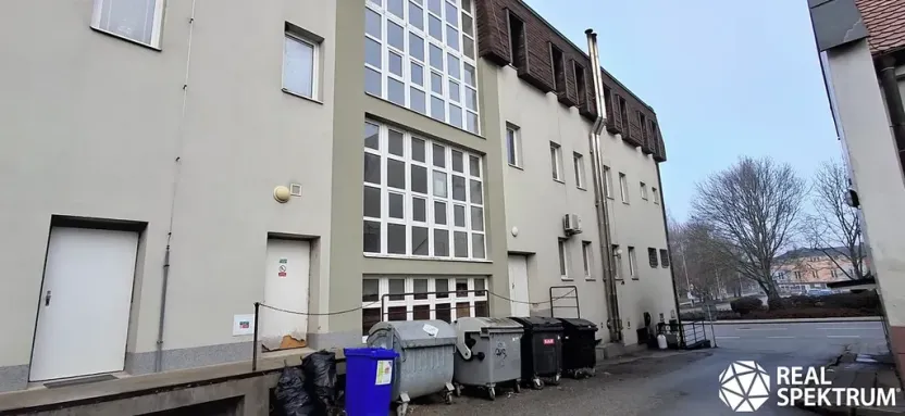 Pronájem kanceláře, Boskovice, nám. Dr. Snětiny, 100 m2