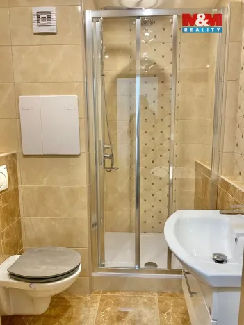 Pronájem bytu 1+1, Děčín - Děčín XXVII-Březiny, 35 m2