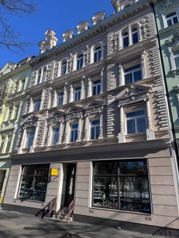 Prodej bytu 2+1, Karlovy Vary, nábřeží Jana Palacha, 65 m2