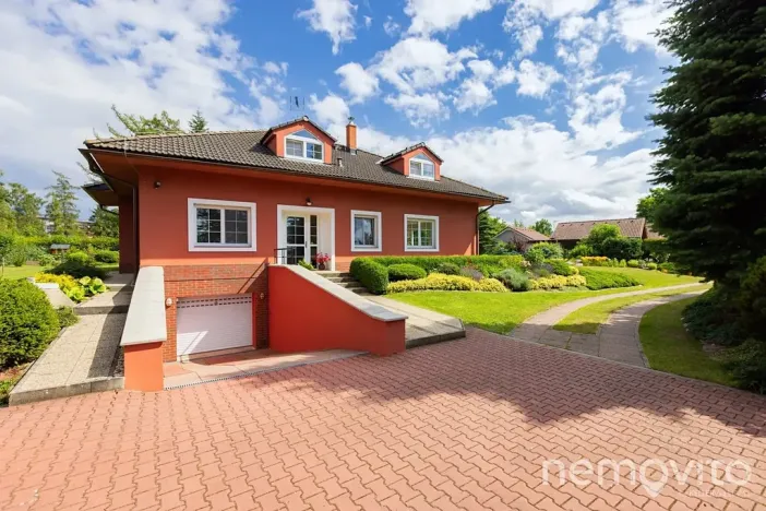 Prodej vily, Křížkový Újezdec, 412 m2