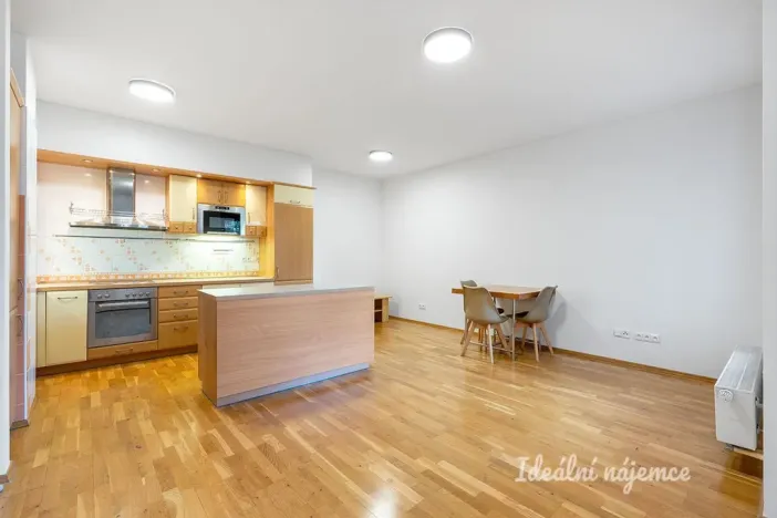 Pronájem bytu 2+kk, Praha - Vokovice, Tibetská, 69 m2