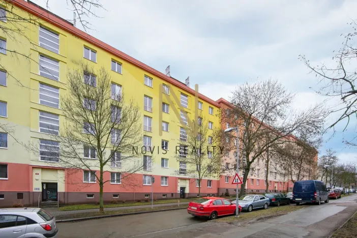 Prodej bytu 2+1, Plzeň, Blatenská, 52 m2