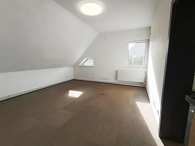 Pronájem skladu, Praha - Březiněves, Na hlavní, 331 m2