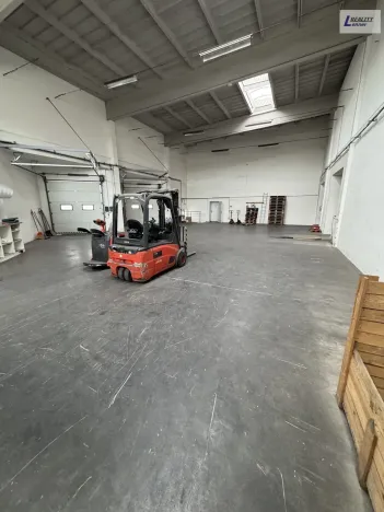 Pronájem skladu, Příbram - Příbram I, Plynárenská, 1159 m2