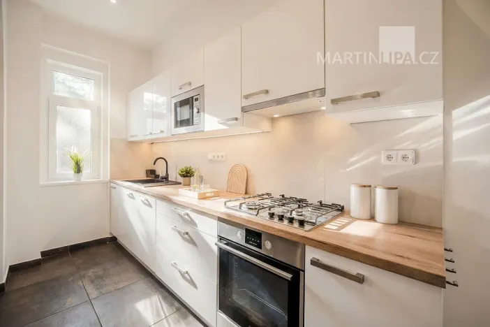 Prodej bytu 2+kk, Praha - Michle, Sedlčanská, 58 m2