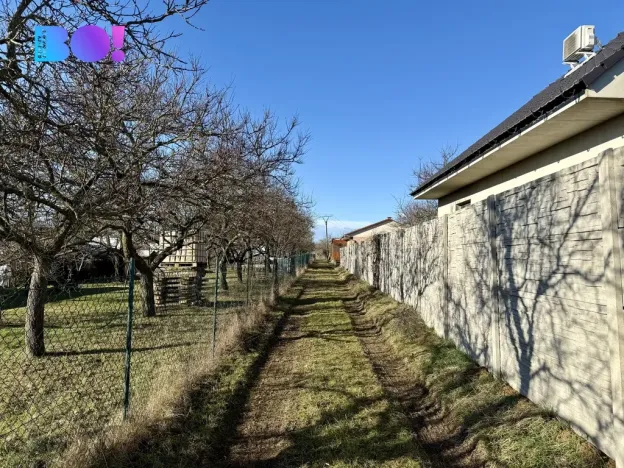 Prodej pozemku pro bydlení, Znojmo, 1809 m2