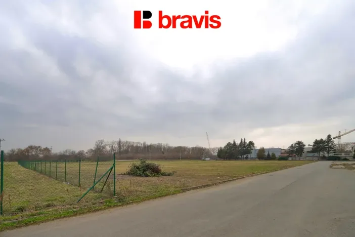 Pronájem komerčního pozemku, Brno - Přízřenice, Staré náměstí, 7941 m2