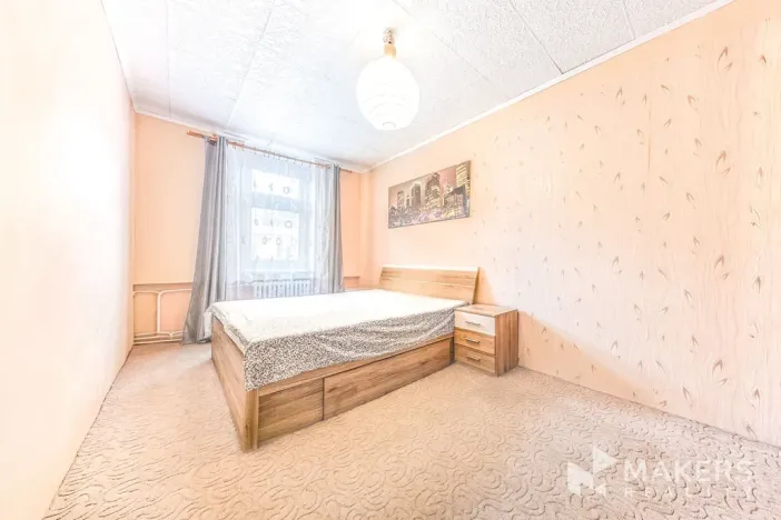 Prodej bytu 2+1, Karlovy Vary, Vítězná, 70 m2