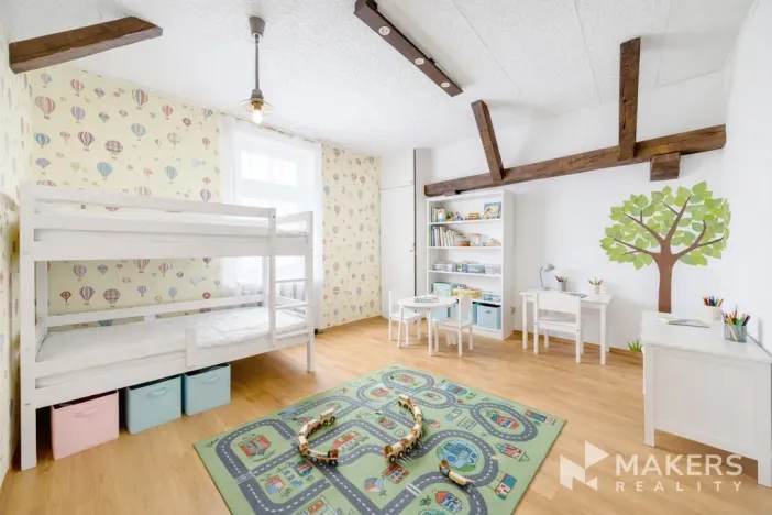 Prodej bytu 2+1, Karlovy Vary, Vítězná, 70 m2