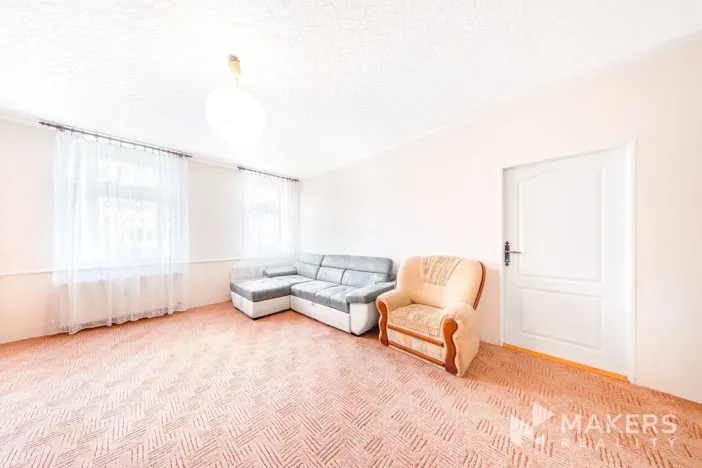 Prodej bytu 2+1, Karlovy Vary, Vítězná, 70 m2