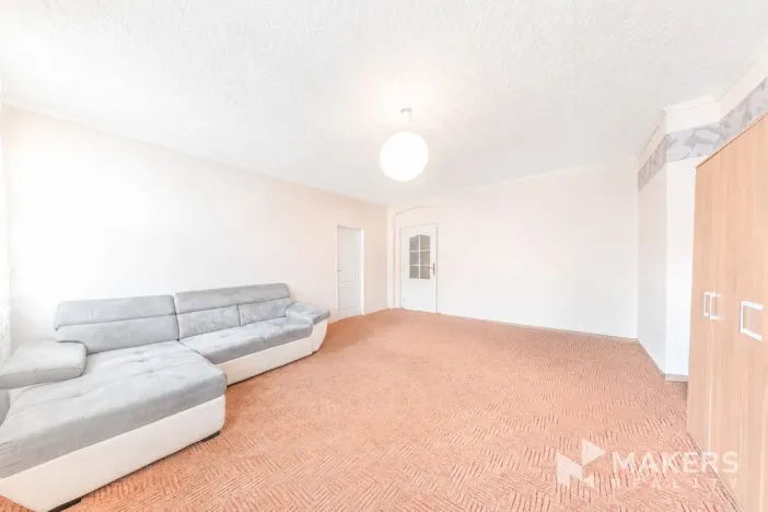 Prodej bytu 2+1, Karlovy Vary, Vítězná, 70 m2