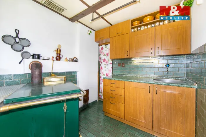 Prodej chalupy, Kolinec - Tajanov, 141 m2