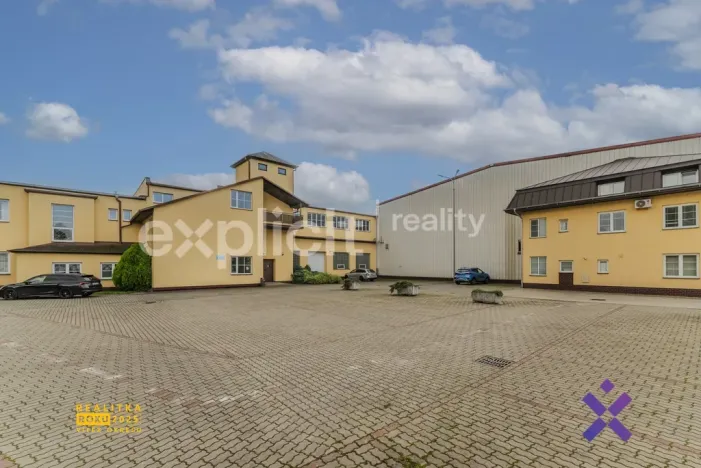 Prodej výrobních prostor, Zlín - Malenovice, třída 3. května, 3394 m2