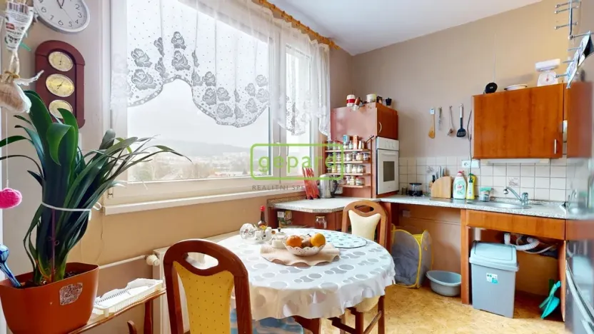 Prodej bytu 2+1, Děčín, Oblouková, 61 m2