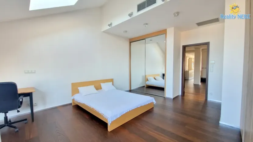 Pronájem bytu 3+kk, Praha - Veleslavín, Na okraji, 200 m2