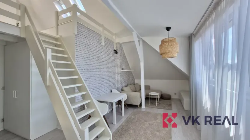 Pronájem bytu 1+kk, Praha - Braník, Branická, 50 m2