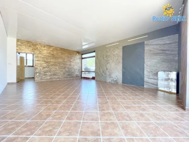 Pronájem obchodního prostoru, Jesenice, Budějovická, 79 m2