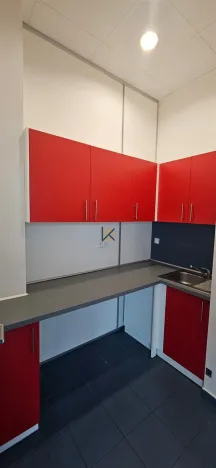 Pronájem kanceláře, Praha - Horní Počernice, Sezemická, 132 m2