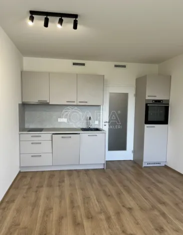 Pronájem bytu 1+kk, Praha, Ďáblická, 28 m2