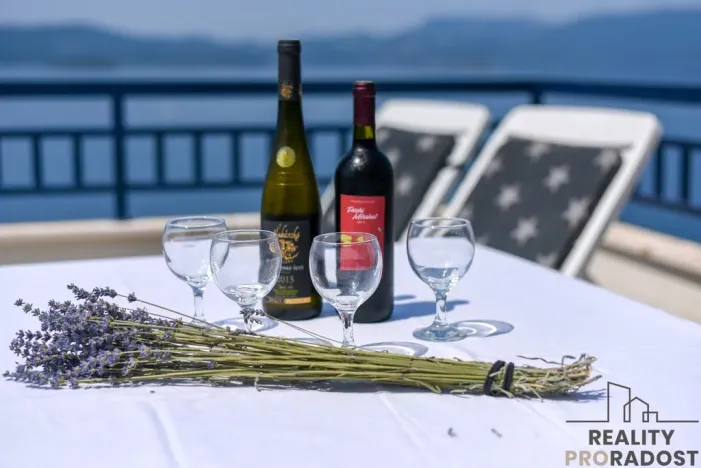 Prodej bytu 4+kk, ,Komarna,Chorvatsko, 111 m2