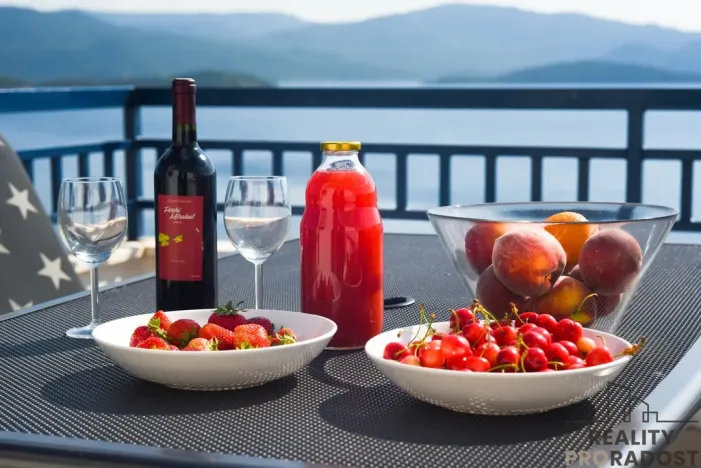 Prodej bytu 4+kk, ,Komarna,Chorvatsko, 111 m2