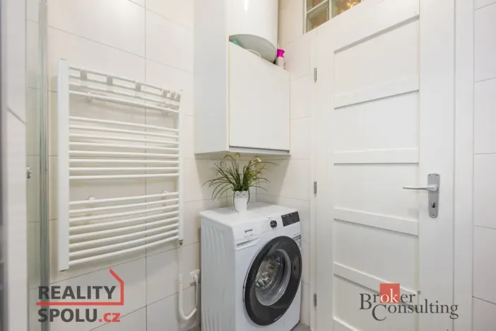 Prodej bytu 2+1, Hradec Králové, Okružní, 50 m2