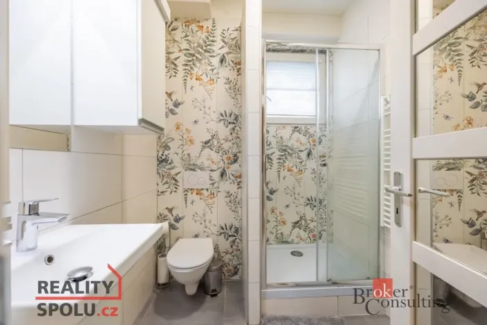 Prodej bytu 2+1, Hradec Králové, Okružní, 50 m2