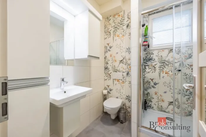 Prodej bytu 2+1, Hradec Králové, Okružní, 50 m2