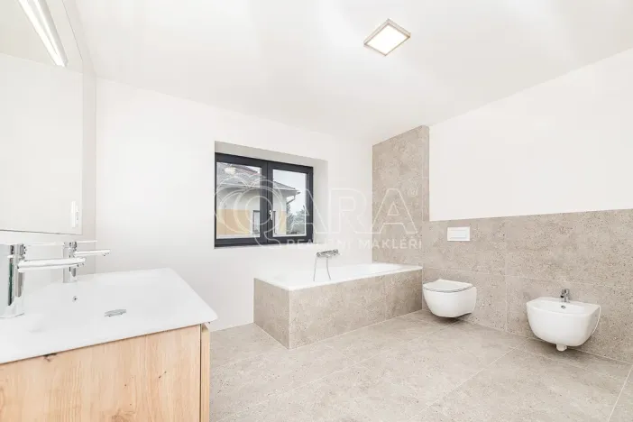 Prodej vícegeneračního domu, Chocerady, 245 m2