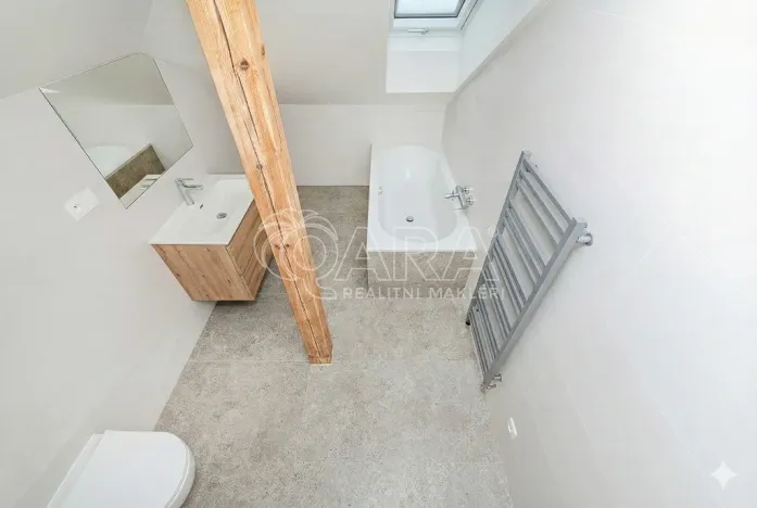 Prodej vícegeneračního domu, Chocerady, 245 m2