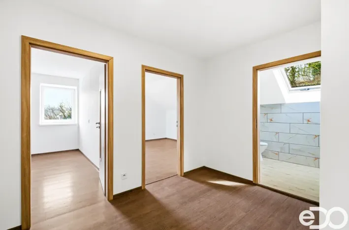 Prodej vícegeneračního domu, Koryta, 232 m2