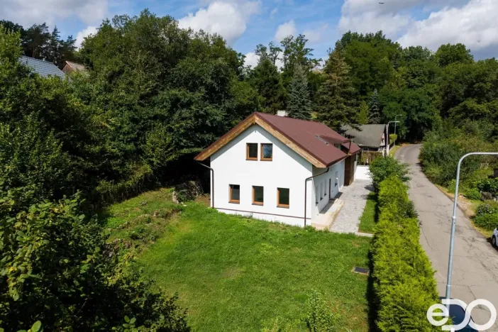 Prodej vícegeneračního domu, Koryta, 232 m2