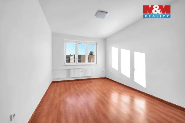 Prodej bytu 2+1, Přelouč, K. Čapka, 53 m2