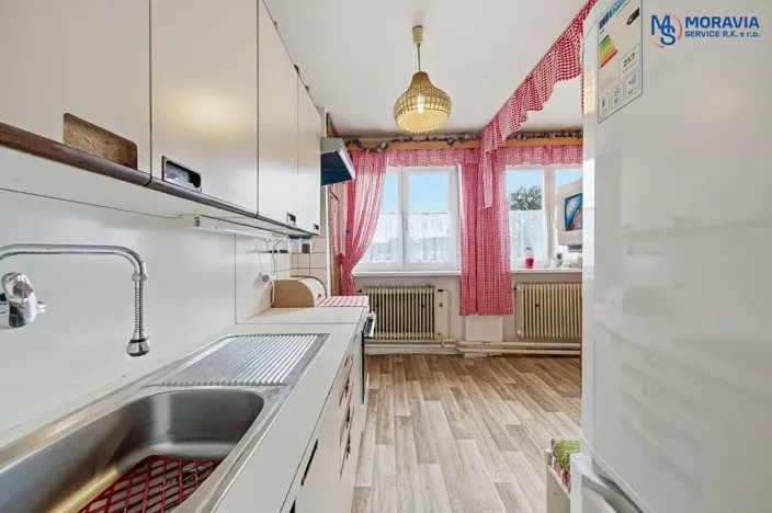 Prodej bytu 3+1, Maletín, 56 m2